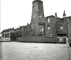 1950 Fortuin Gezien vanaf het schoolplein van de Prinses Julianaschool